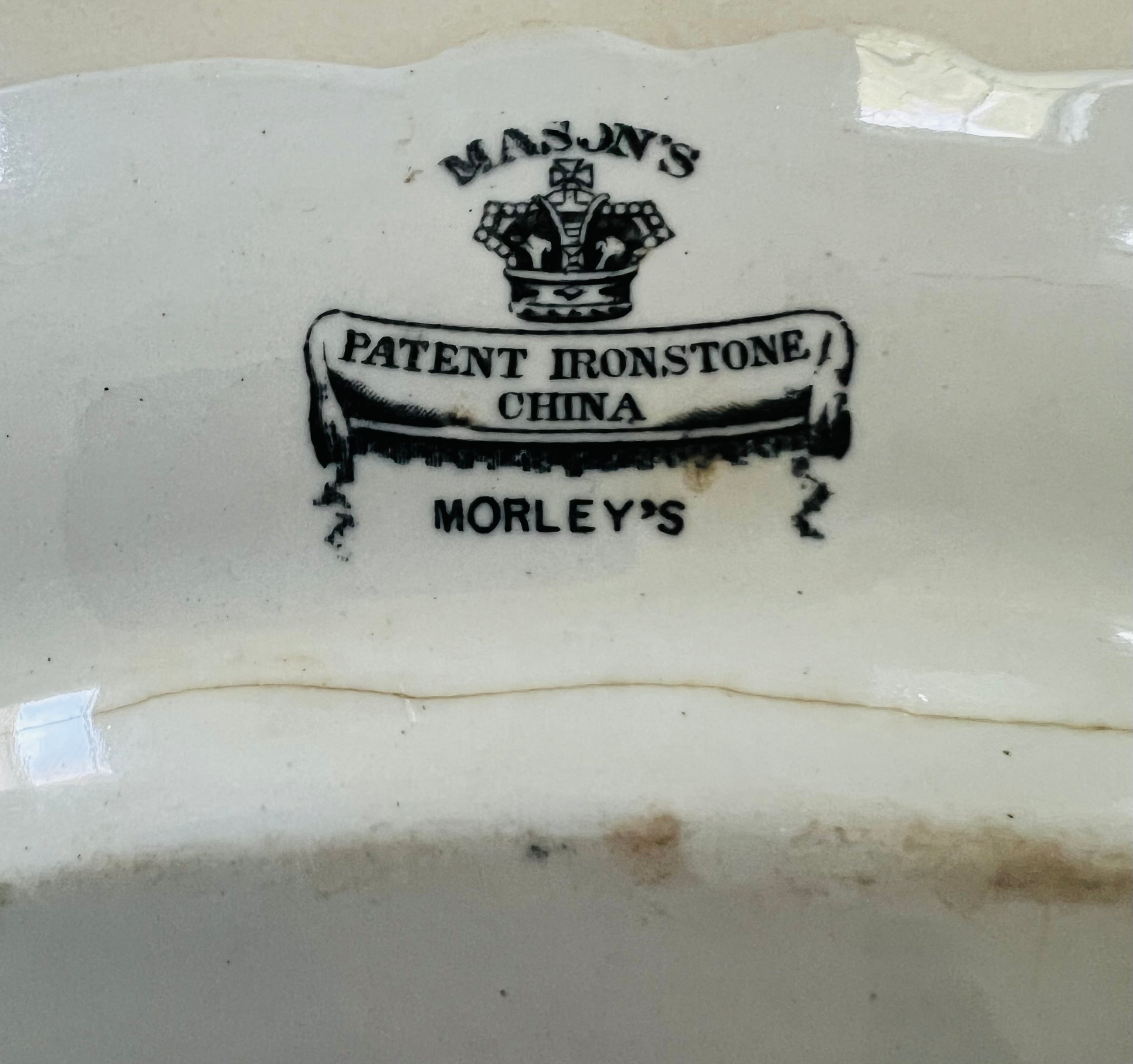 Collection of Early 19th century Chinese Export Ironstone, 46 Pieces