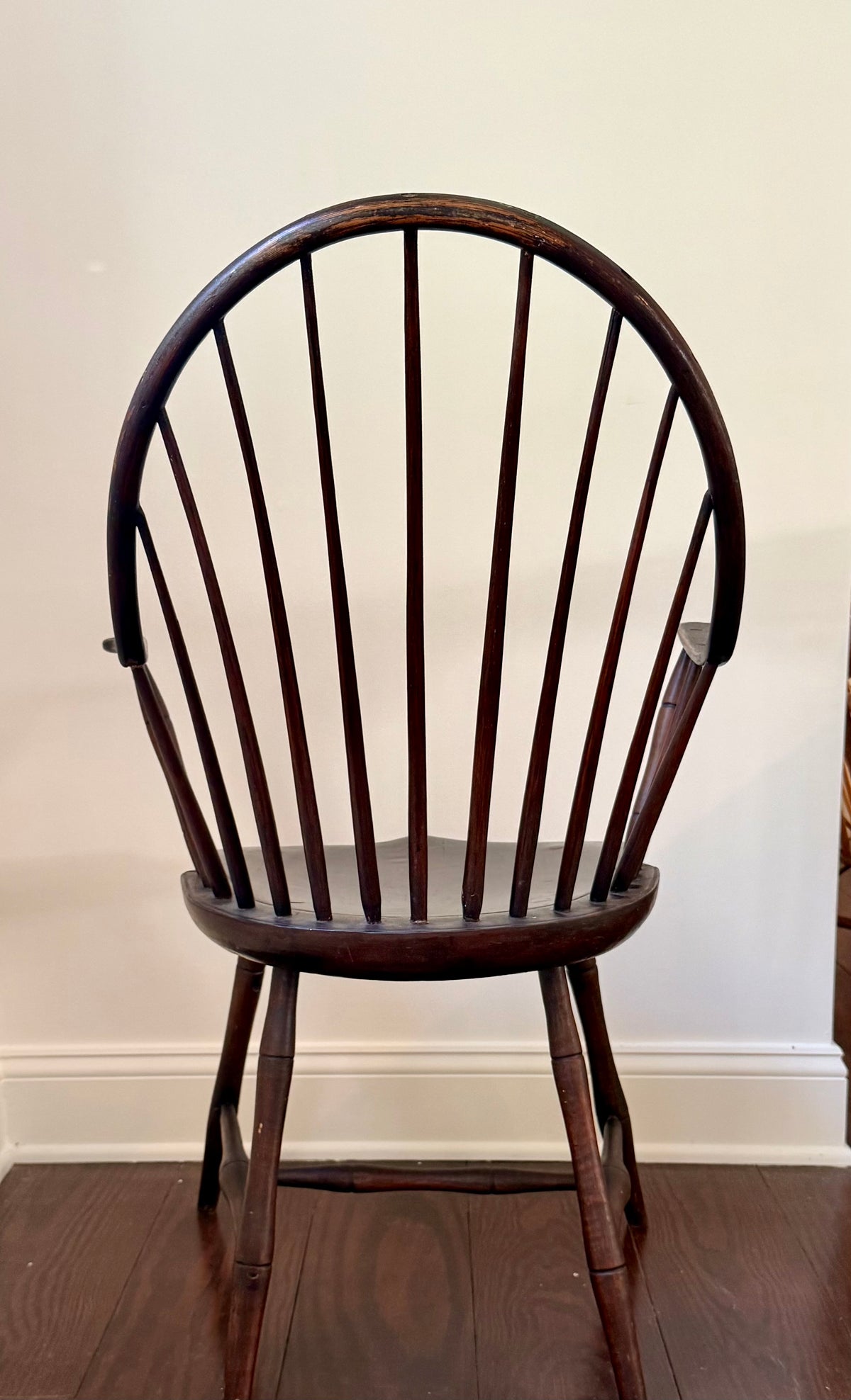 Antique American Continous Arm Windsor Chair, Connecticut, c. early 1800s