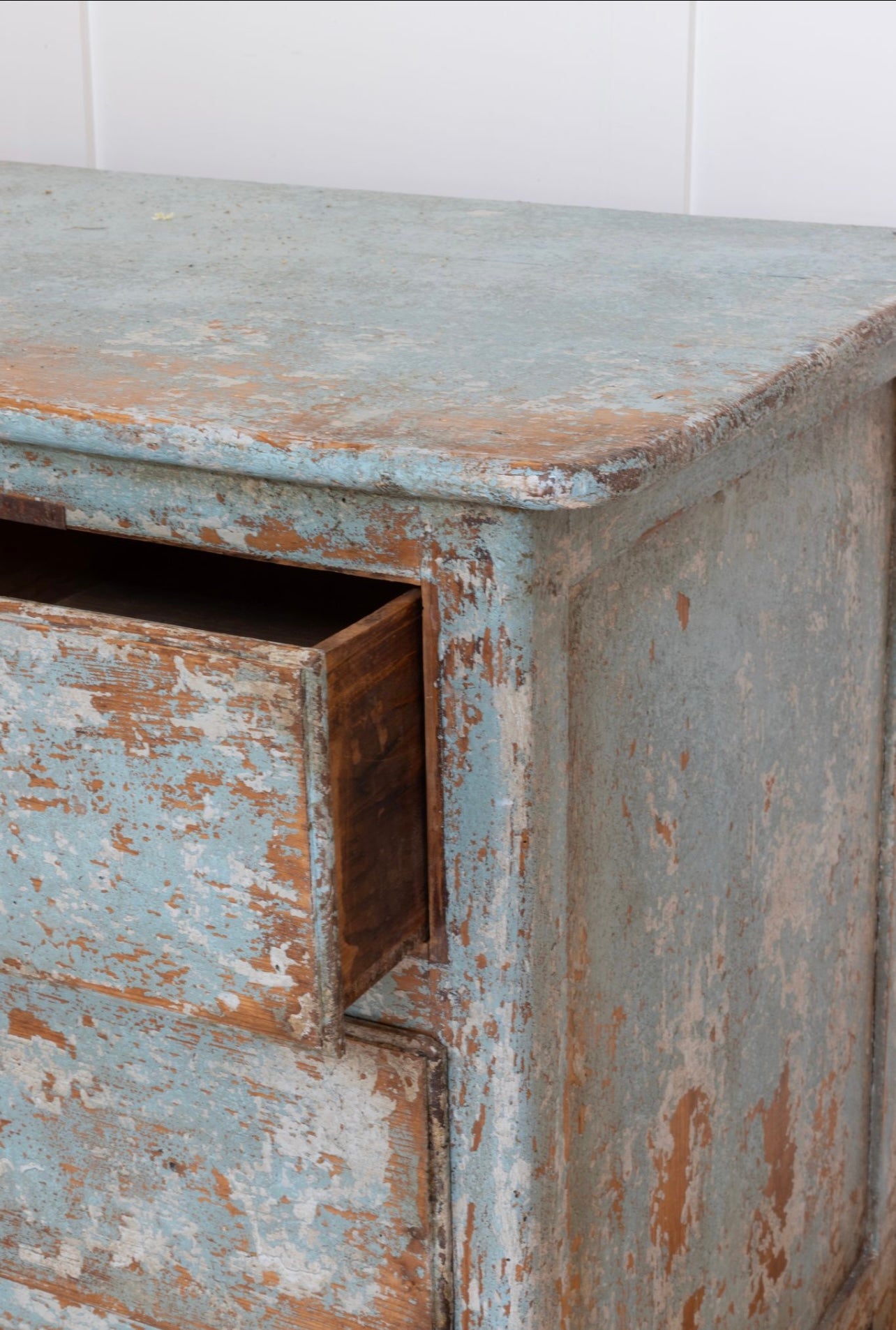 Blue Painted Chest, Spain